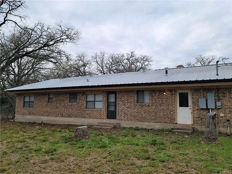 19219 Hog Eye Rd — Photo 3