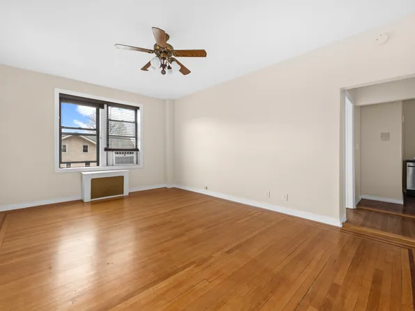 84-02 Beverly Road image 1 of 6