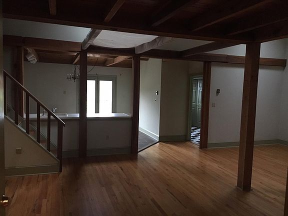 view into living area and kitchen from entry