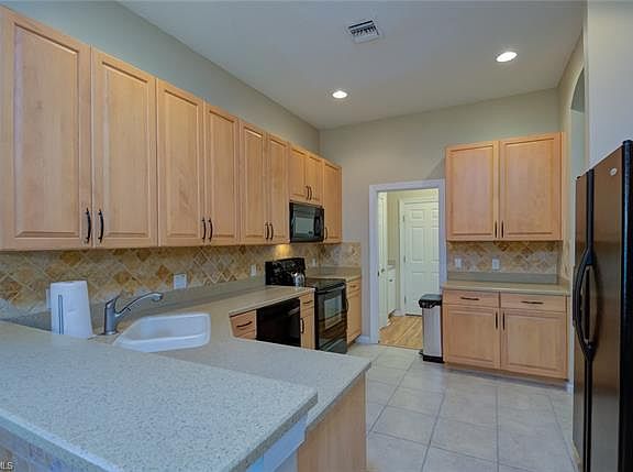 3rd image of 5546 Whispering Willow Way