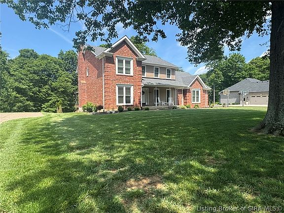3rd image of 1523 Stone Ridge Drive