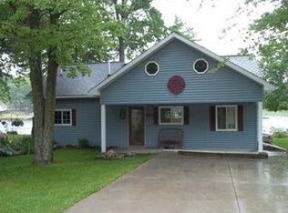 1365 Sioux St, Gladwin, MI 48624