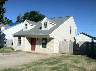 2403 W Ash St, Rogers, AR 72758