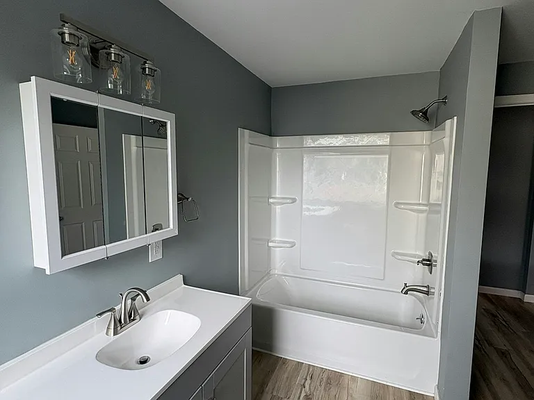 615 George St — Photo 41