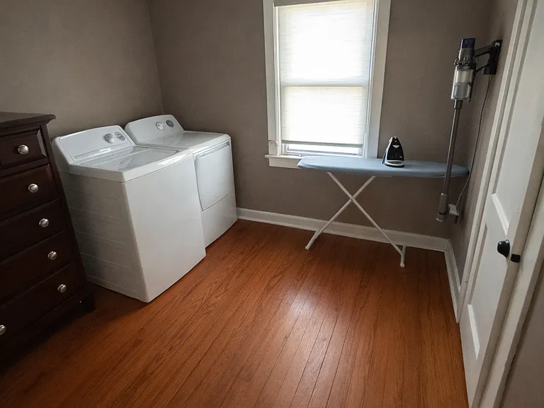 612 Adluh St — Photo 23