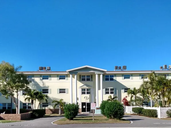 230 Columbia Dr APT 318, Cape Canaveral, FL 32920