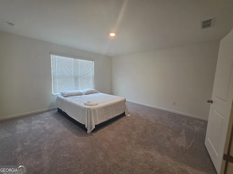 43 Rydal Way — Photo 6