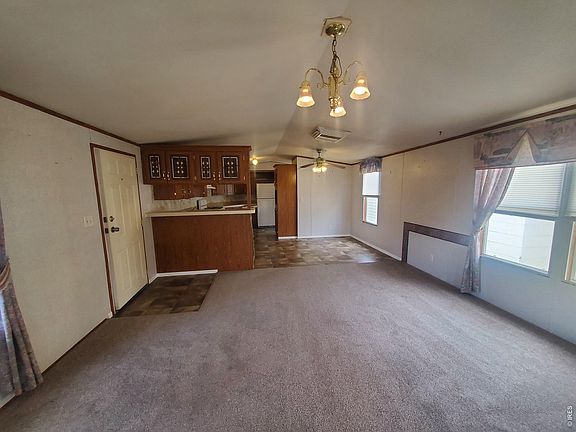 4th image of 2704 N Shields St #12
