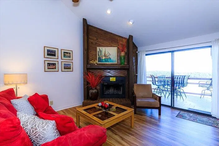 2 bed, 1000 sqft, $1,200 — Photo 3