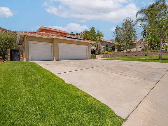 3rd image of 29231 Mammoth Ln