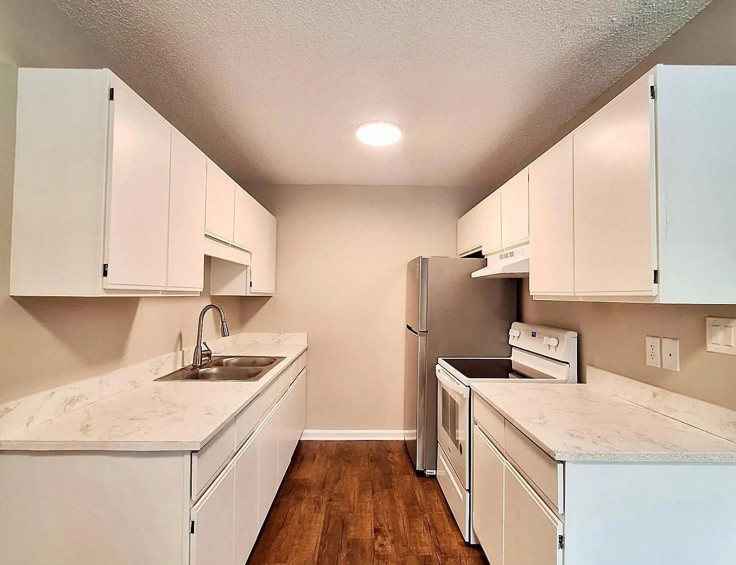 1 bed, 1.0 bath, $750 — Photo 4