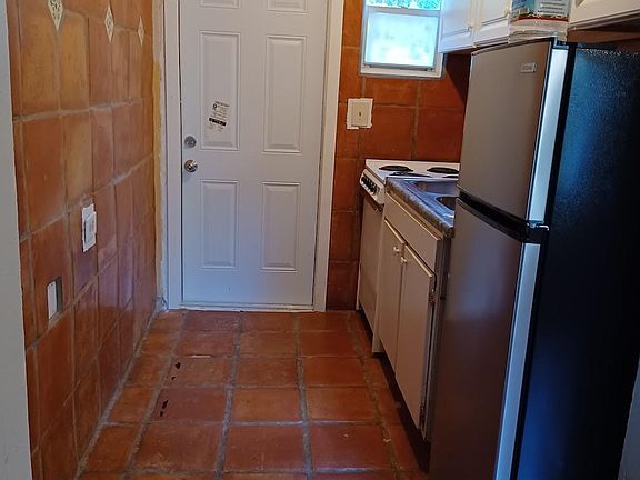 4th image of 510 Evergreen Dr