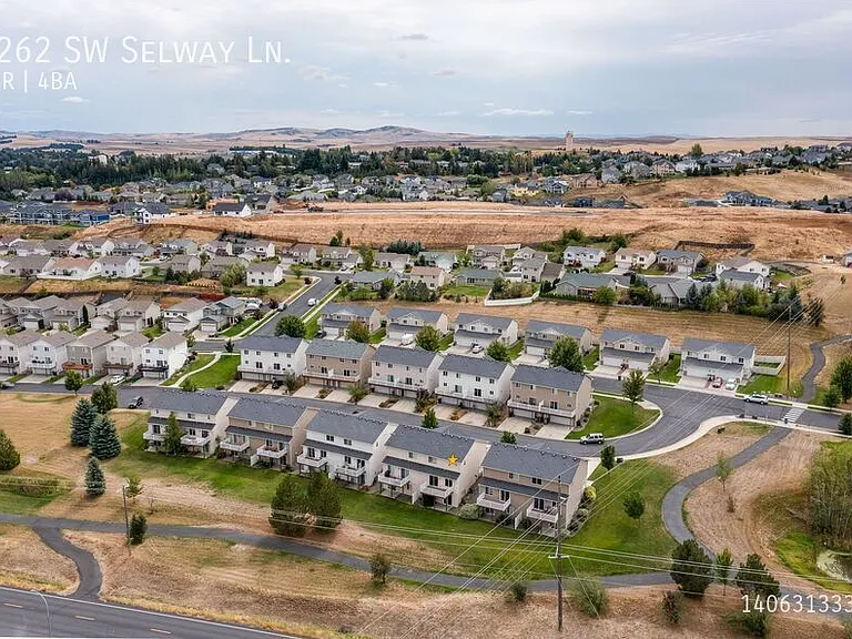 1262 SW Selway Ln — Photo 5