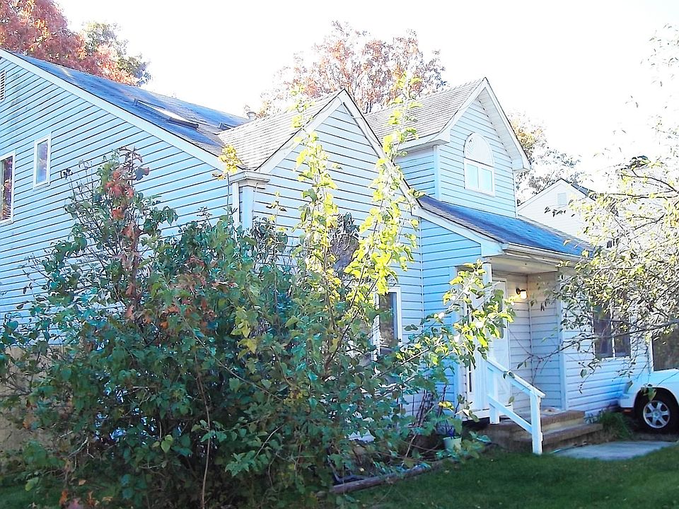 4 BR Backs up to Green Space