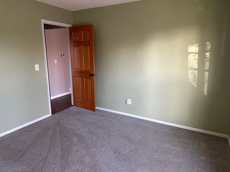 840 W Linden St — Photo 16
