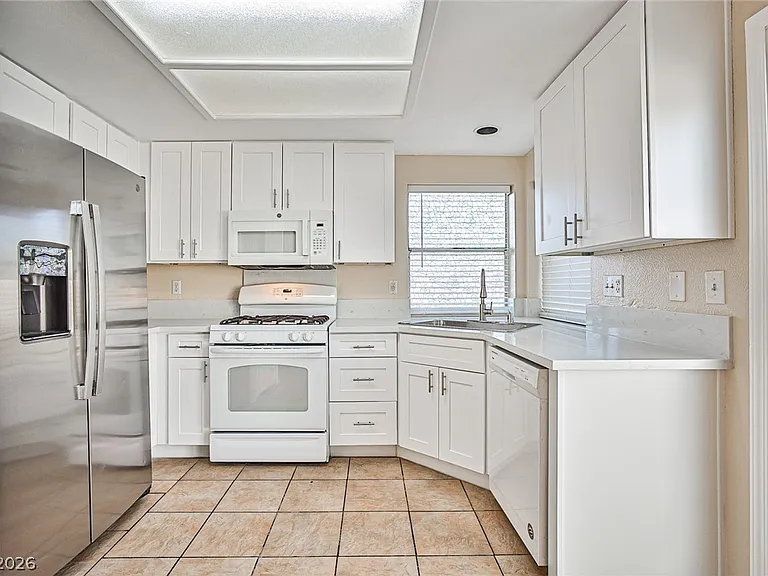 4485 Ruenda Ct — Photo 3