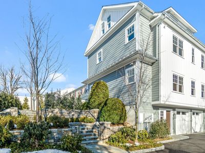 25 Henry Street #A, Greenwich, CT, 06830