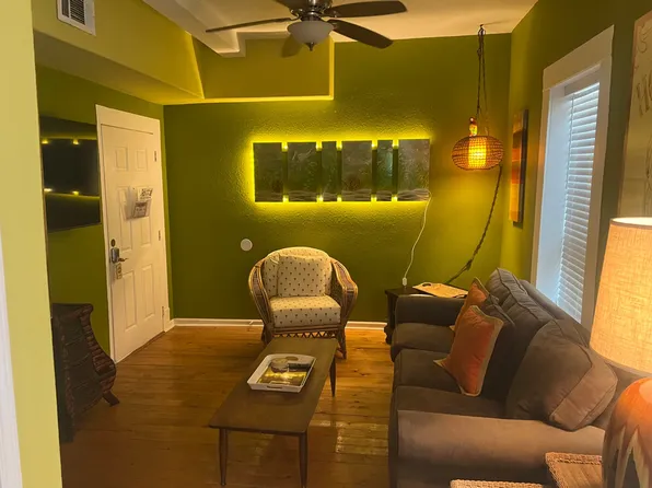 2423 Avenue Q, Galveston, TX