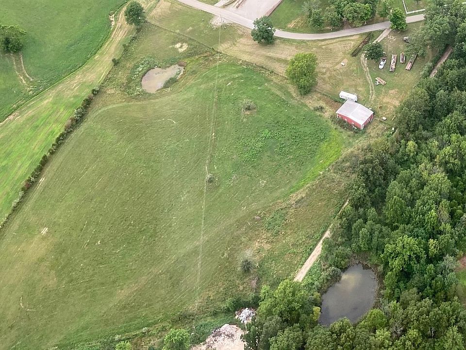 2nd image of 3265 Cross Rd
