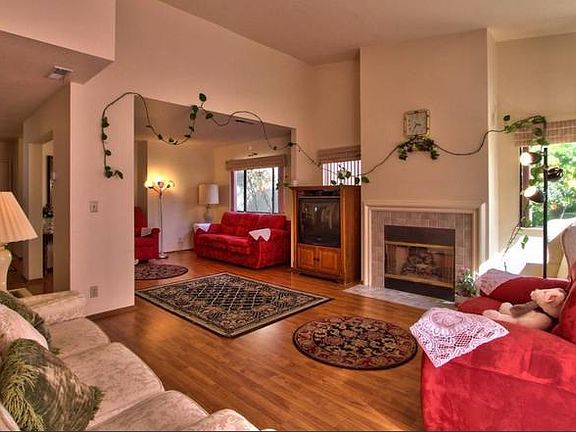 2nd image of 171 Dolphin Cir