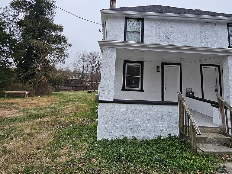 48 Old Lancaster Rd — Photo 3
