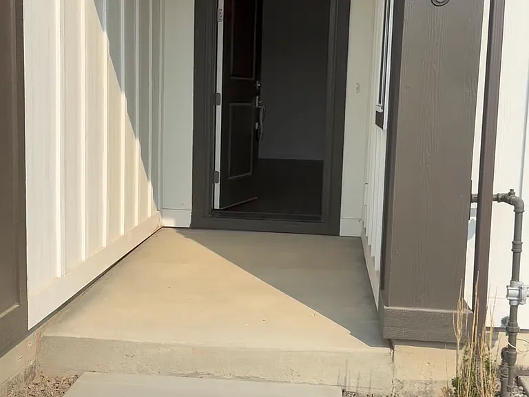 208 N Stratus Way — Photo 23