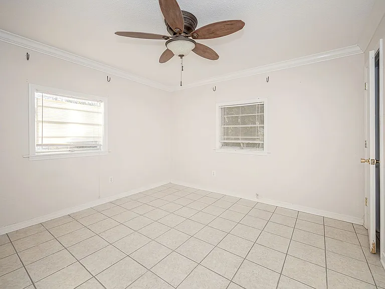 807 Market St — Photo 19