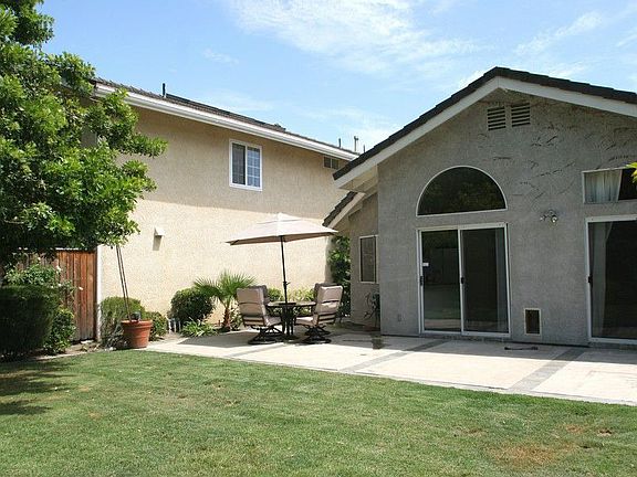 Spacious pool sized rear yard