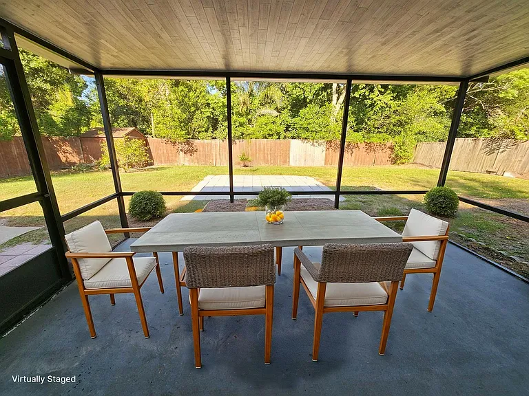 221 Loch Low Dr — Photo 6