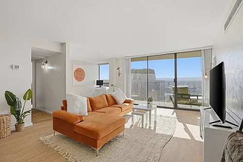 1020 15th St Photo 1