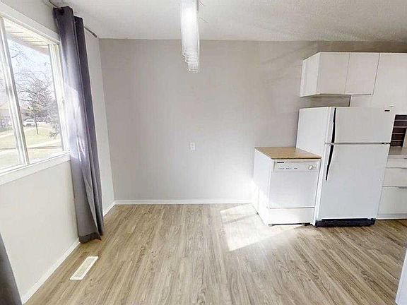 5th image of 5 S Acadia Rd W #55