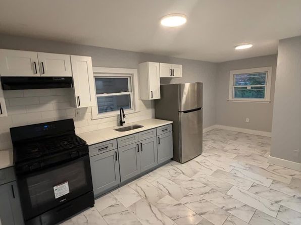 845 Garden St Floor 2