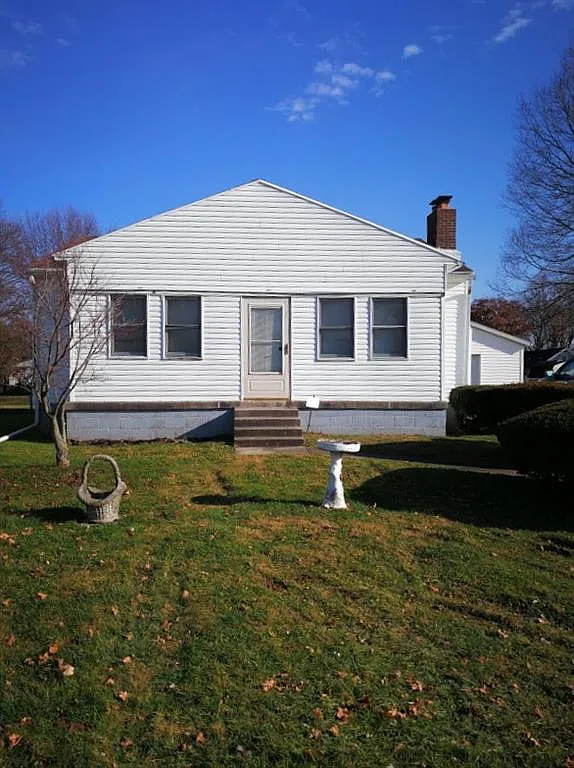 330 Larchmont Rd photo 1