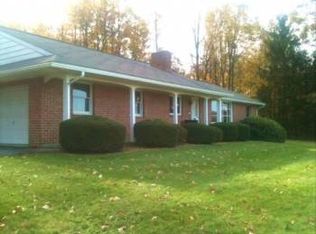 211 Mountain Trail Rd, Newmanstown, PA 17073
