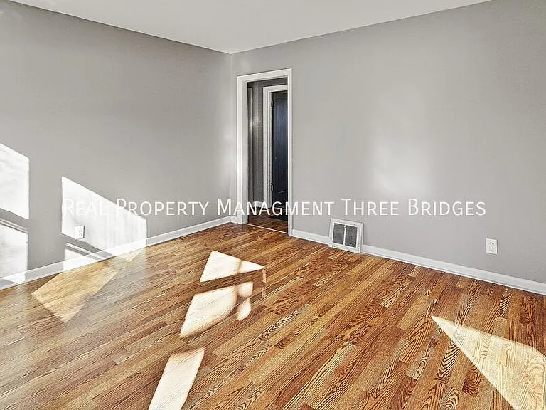 1180 S New Florissant Rd — Photo 3