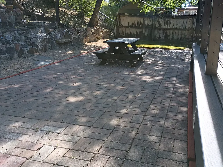 914 W Jefferson St — Photo 49