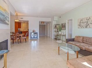 723 Westmount Dr, West Hollywood, CA 90069