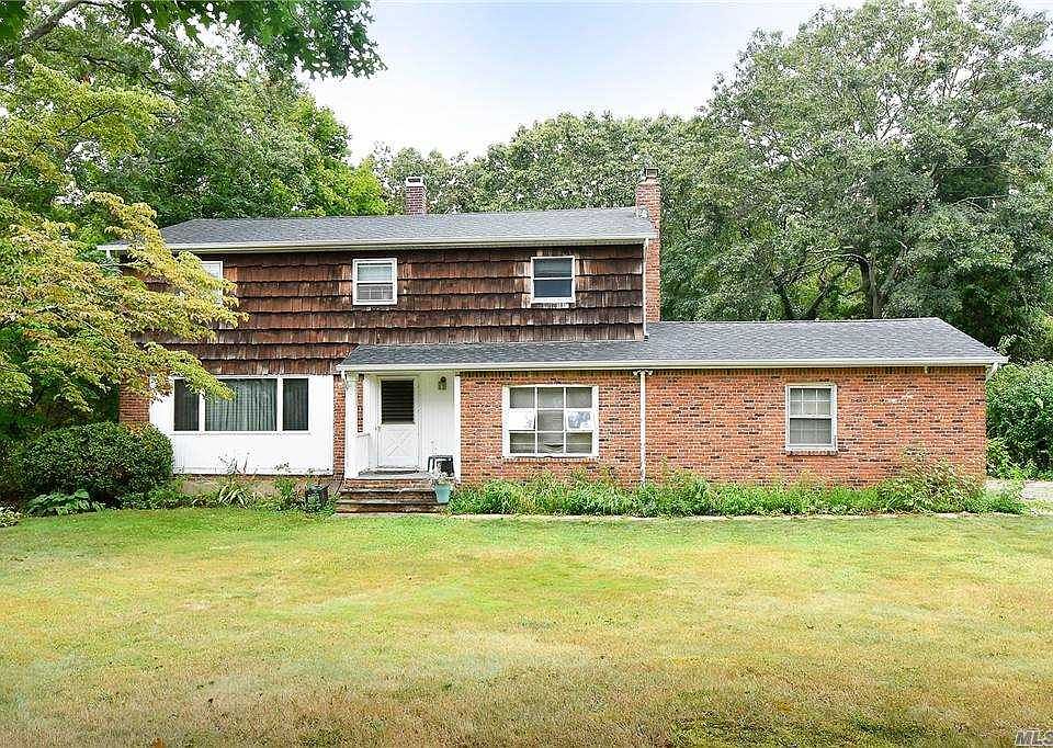 1st image of 11 Wedgewood Ln