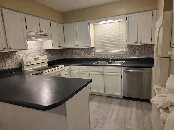 25925 Canal Rd #212, Orange Beach, AL 36561