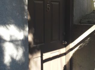 2650 14th Ave W APT 5, Seattle, WA 98119