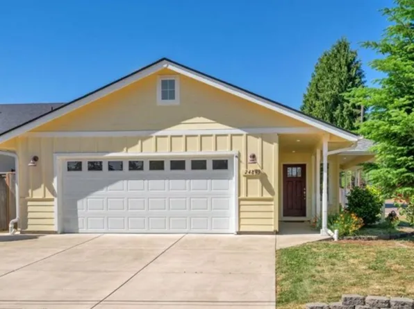 24895 McCutcheon Ave, Veneta, OR 97487