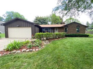859 Venus Dr, Green Bay, WI 54311