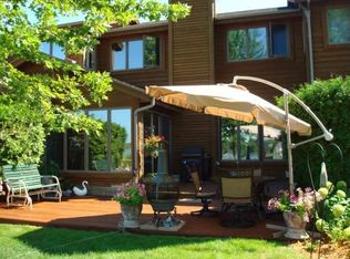 320 Harbor Pointe Ct, Winneconne, WI 54986