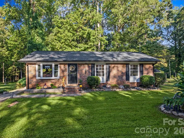 18 Northbrook Dr, York, SC 29745