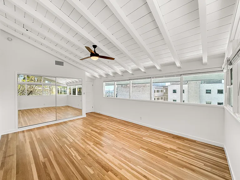 1128 Larrabee St #3 — Photo 15