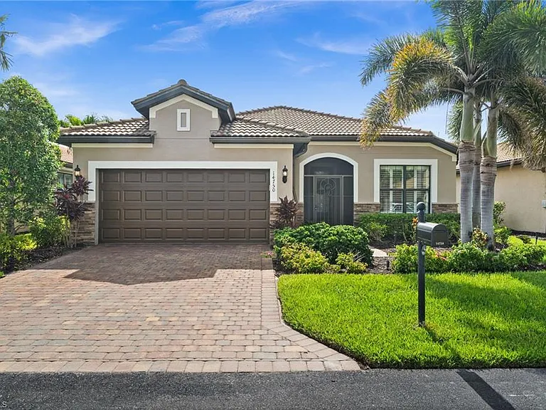 14750 Laguna Dr — Photo 2