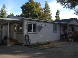 896 Bailey Dr, Grants Pass, OR 97527