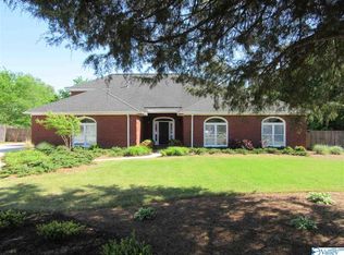 3228 Sweetbriar Rd SW, Decatur, AL 35603
