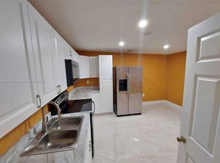 1050 SW 137th Ct #1, Miami, FL 33184