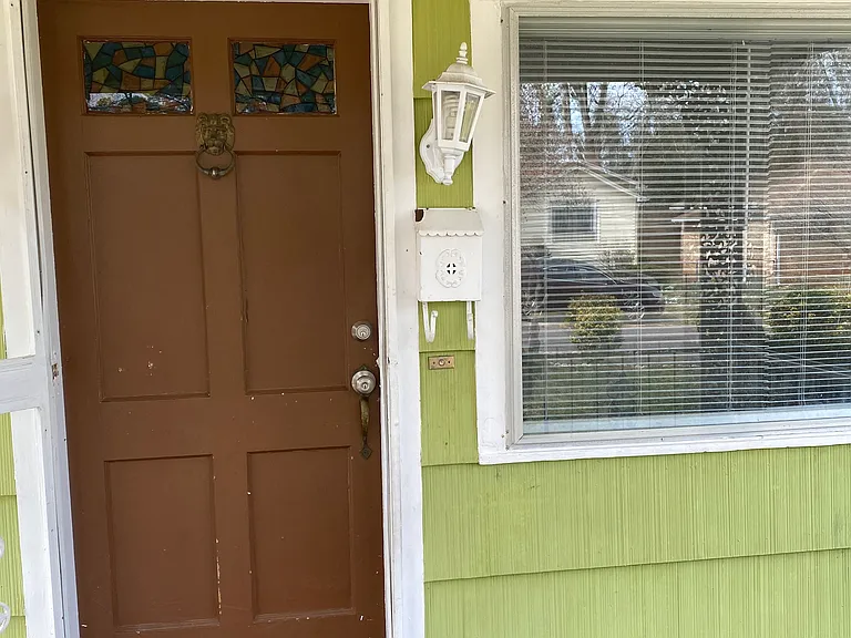 1624 Mims St SW — Photo 10